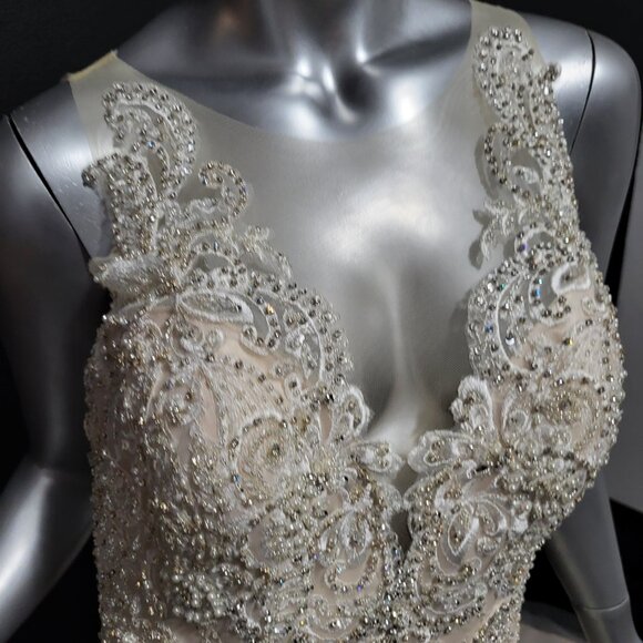NWT~$3300~ALLURE~8/10~IVORY EMBELLISHED RHINESTONE BEADED TRAIN WEDDING DRESS - Picture 6 of 16